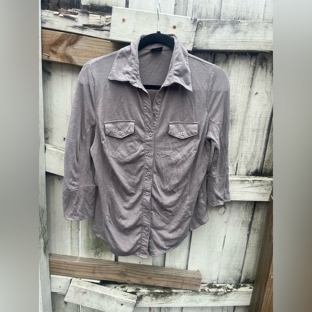 Gray shirt